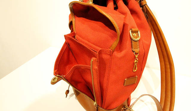 <strong>Felisi｜フェリージ</strong><br />「ヘリテージ・コレクション」のリュックサック