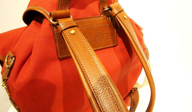 <strong>Felisi｜フェリージ</strong><br />「ヘリテージ・コレクション」のリュックサック