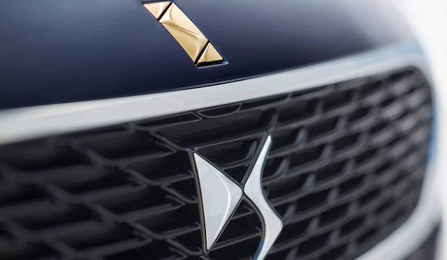 特製のステッカーがそなわる、60周年記念限定モデル