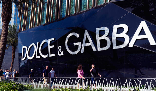 ラスベガスは高級ブランドのブティックが並ぶショッピング街でもある