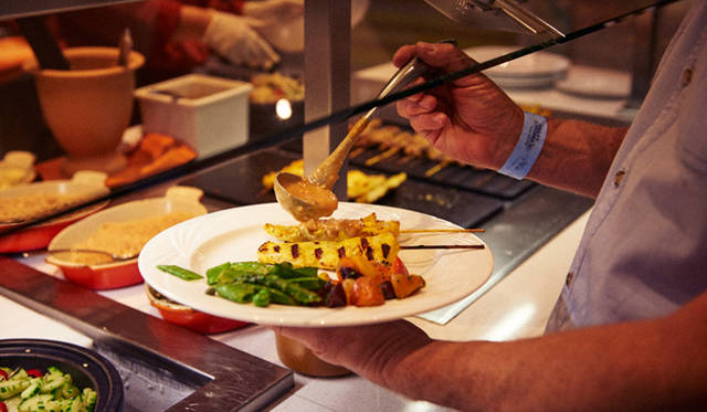 「アリア」内のタイ料理レストラン「レモングラス」も出店。サテーが人気だった