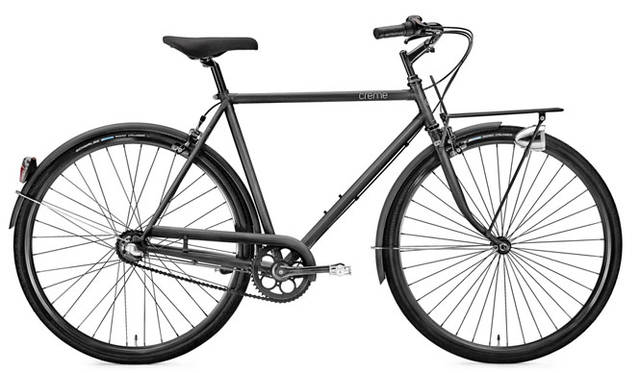 <strong>Creme Cycles｜クレム・サイクルズ</strong><br />CREME CYCLES 2015<br />快適でスピーディーな走行を毎日楽しむのに必要なあらゆる特徴が備わっているカフェレーサー・ソロ。3速と7速の内装変速ハブモデルから選べる。「CAFERACER SOLO MAN」（all black）3speed 12万4200円、7speed 14万5800円