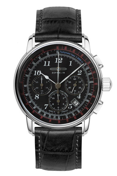 <strong>LZ127 グラーフ・ツェッペリン オートマティック クロノグラフ</strong><br />ケース｜ステンレススチール<br />直径｜42mm<br />ムーブメント｜自動巻き（Cal.NE88）<br />機能｜クロノグラフ（30分積算計、12時間積算計、タキメータースケール）、日付表示<br />ストラップ｜コードバン<br />防水｜5気圧<br />発売時期｜11月予定<br />予価｜24万6240円<br />