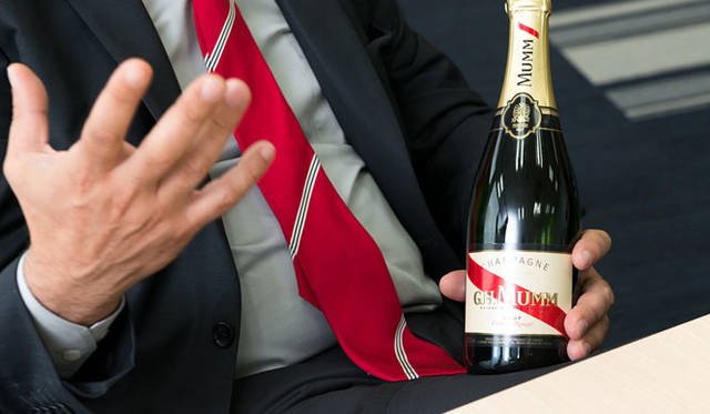 <strong>G.H.MUMM｜G.H.マム</strong><br />「G.H.マム コルドン ルージュ（G.H.MUMM Cordon Rouge）」