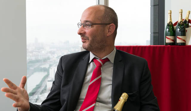 <strong>G.H.MUMM｜G.H.マム</strong><br />セラーマスター（最高醸造責任者）のディディエ・マリオッティ（Didier Mariotti）氏
