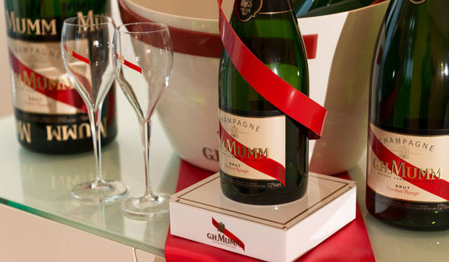 <strong>G.H.MUMM｜G.H.マム</strong><br />「G.H.マム コルドン ルージュ（G.H.MUMM Cordon Rouge）」