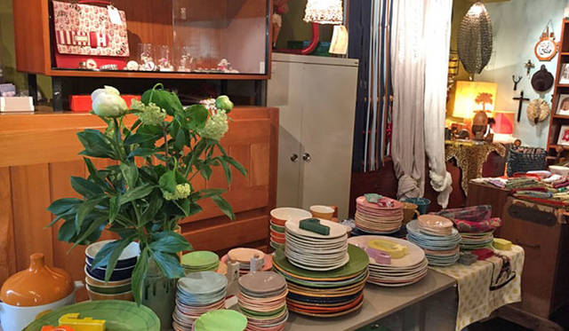 <strong>Bazar et Garde-Manger｜バザー・エ・ガルド-モンジェ</strong><br />オリジナル陶器シリーズ