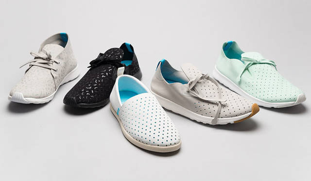 <strong>ISETAN MEN’S｜イセタンメンズ</strong><br />「native（ネイティブ）」ポップアップストア開催　左から、2015-16年秋冬限定カラーコレクション「Apollo chukka」1万1664円、「Apollo moc」1万584円、2015年春夏コレクション「Venice」6696円、「Apollo moc」各9612円