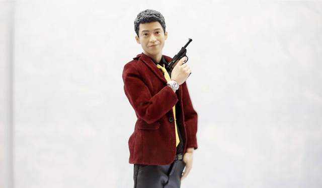 <strong>MEDICOM TOY｜メディコム・トイ</strong><br />「MEDICOM TOY EXHIBITION ’15」　RAH ルパン三世<br />© 2014 モンキー・パンチ／「ルパン三世」製作委員会