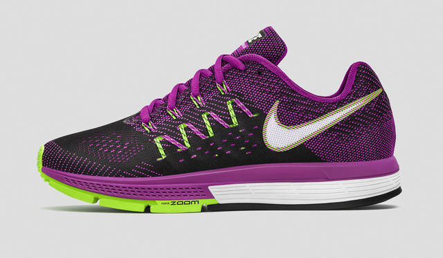 <strong>NIKE｜ナイキ</strong><br />「NIKE AIR ZOOM VOMERO 10（ナイキ エア ズーム ボメロ 10）ウィメンズ 1万5120円