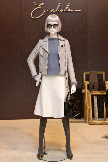 レッグウェアブランド「Exhale（エクスエール）」（2015年7月上旬発売）