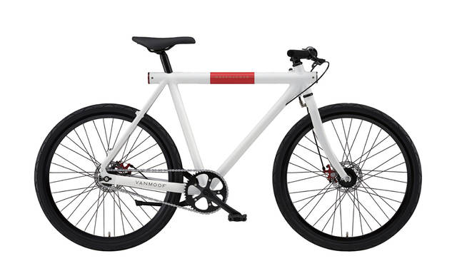 Dシリーズ「D WHITE 26”」。タイヤサイズは26インチでシングルギア。10万8000円