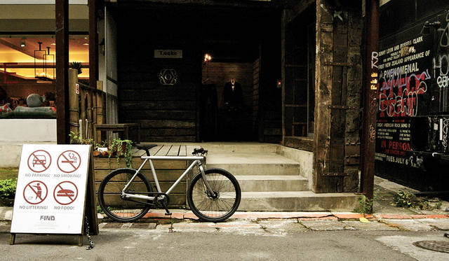 Dシリーズ「D GRAY 26”」。タイヤサイズは26インチで2段変速ギアを搭載。13万8000円