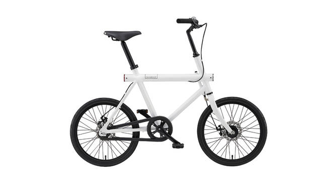Tシリーズ「T WHITE 20”」。小径でアップライドしやすい20インチモデル。2段階変速ギアを搭載。12万円
