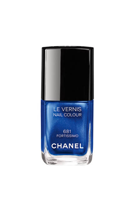 <strong>CHANEL｜シャネル</strong><br />「Blue Rhythm de Chanel（ブルー リズム ドゥ シャネル）」　ネイルエナメル「ヴェルニ #681 フォルティッシモ」（限定色）3240円