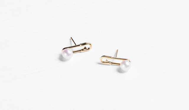 PINS Pierce 6万4800円（片耳）