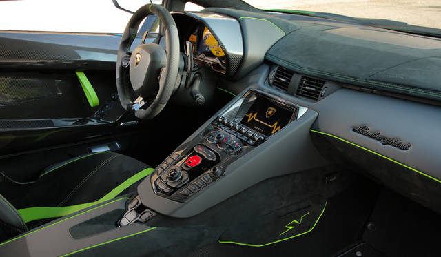 46_Lamborghini_Aventador_SV