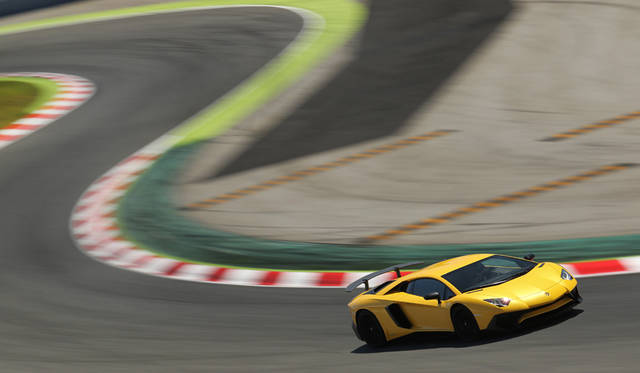 50_Lamborghini_Aventador_SV