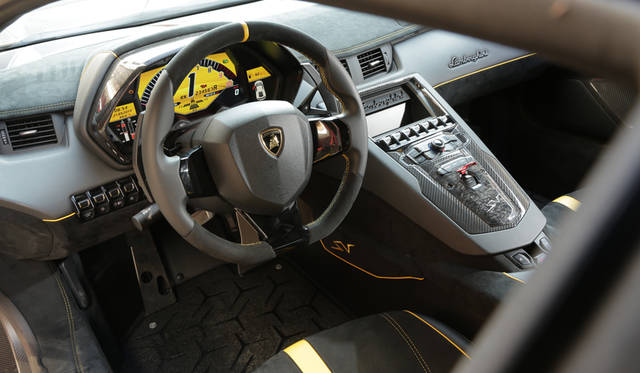 78_Lamborghini_Aventador_SV