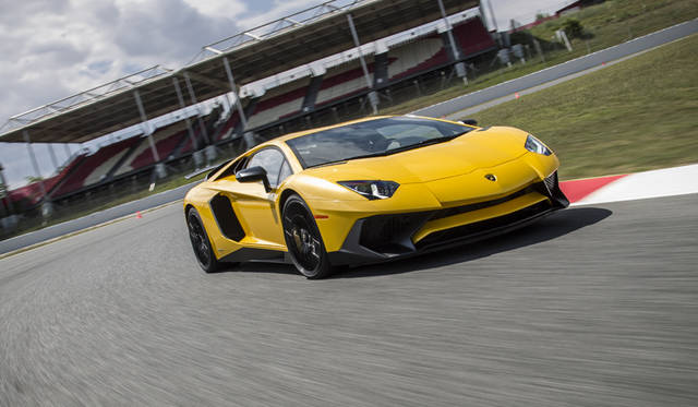 89_Lamborghini_Aventador_SV