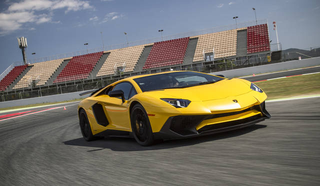 93_Lamborghini_Aventador_SV