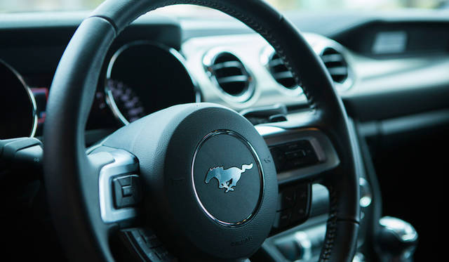 Ford Mustang 50 Years Edition|フォード マスタング 50 イヤーズ エディション