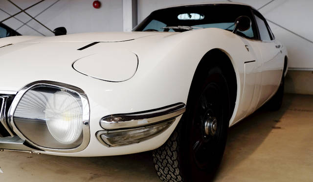 車両｜トヨタ「2000GT」<br>撮影協力｜NPO法人ToSCA（魔方陣スーパーカーミュージアム）<br>撮影機材｜FUJIFILM X-T10