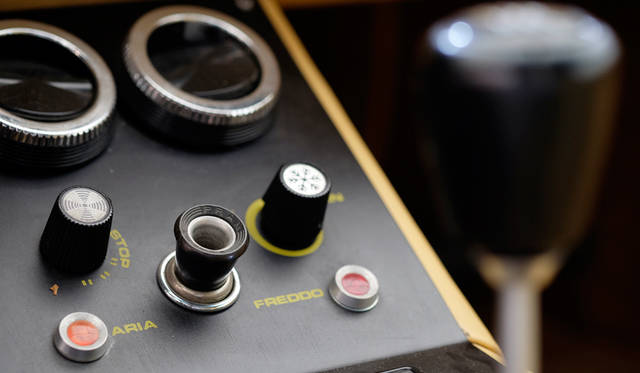 車両｜ランボルギーニ 「カウンタック LP400」<br>撮影協力｜NPO法人ToSCA（魔方陣スーパーカーミュージアム）