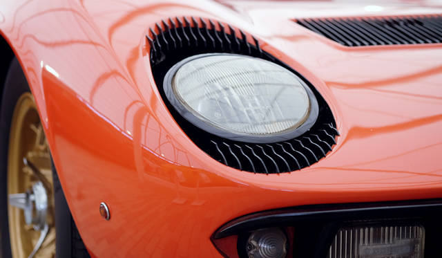 車両｜ランボルギーニ「ミウラ P400」<br>撮影協力｜NPO法人ToSCA（魔方陣スーパーカーミュージアム）<br>撮影機材｜FUJIFILM X-T10