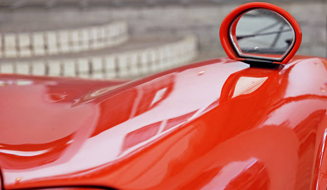 車両｜ランボルギーニ「ミウラ P400」<br>撮影協力｜NPO法人ToSCA（魔方陣スーパーカーミュージアム）<br>撮影機材｜FUJIFILM X-T10