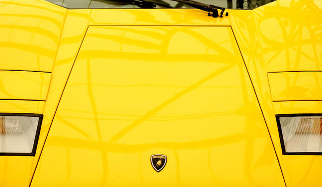 車両｜ランボルギーニ 「カウンタック LP400」<br>撮影協力｜NPO法人ToSCA（魔方陣スーパーカーミュージアム<br>撮影機材｜FUJIFILM X-T10