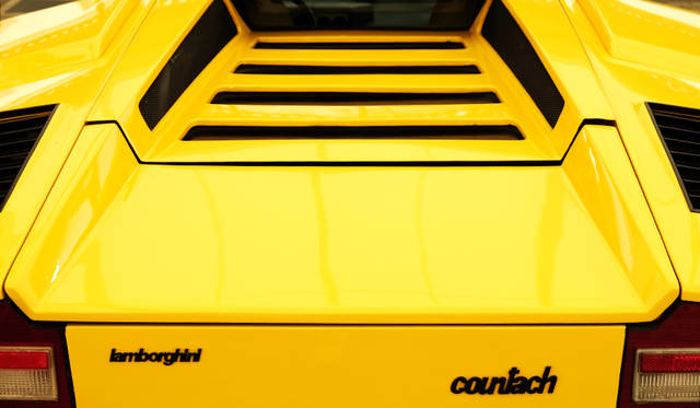 車両｜ランボルギーニ 「カウンタック LP400」<br>撮影協力｜NPO法人ToSCA（魔方陣スーパーカーミュージアム<br>撮影機材｜FUJIFILM X-T10