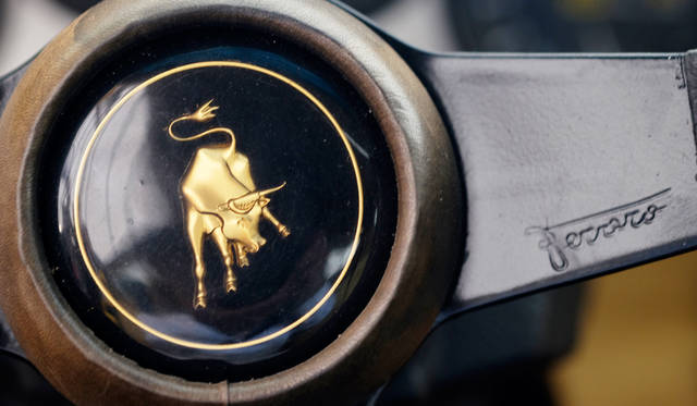 車両｜ランボルギーニ 「カウンタック LP400」<br>撮影協力｜NPO法人ToSCA（魔方陣スーパーカーミュージアム）