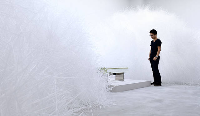 <strong>佐賀県立美術館</strong><br />「吉岡徳仁展 トルネード」