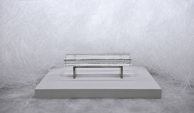 <strong>佐賀県立美術館</strong><br />「吉岡徳仁展 トルネード」