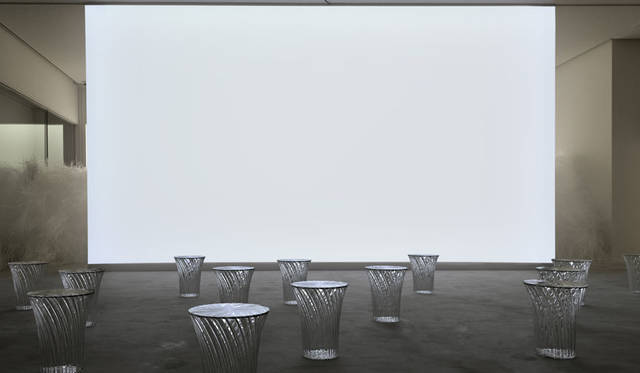 <strong>佐賀県立美術館</strong><br />「吉岡徳仁展 トルネード」