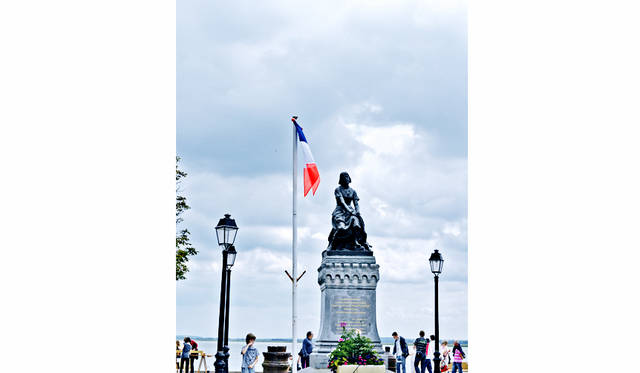 ル・クロトワとは、ピカルディ地方の湿地帯に囲まれた海の街。松永夫妻はここ10年ほど、ちょっとした時間ができるとここへ出かけるそうだ