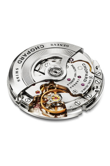 <strong>ミッレ ミリア GTS パワーコントロール</strong><br />ケース｜ステンレススチール<br />直径｜43mm<br />厚さ｜11.43mm<br />ムーブメント｜自動巻き（Cal.Chopard 01.08-C）<br />パワーリザーブ｜60時間<br />機能｜パワーリザーブ表示、日付表示<br />ストラップ｜ブラックラバー<br />防水｜100ｍ<br />価格｜74万5200円<br />