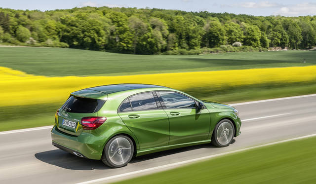Mercedes-Benz A-Klasse (W 176) 2015Mercedes-Benz A-Class (W 176 Mercedes-Benz A220d 4MATIC|メルセデス・ベンツ A220d 4マチック