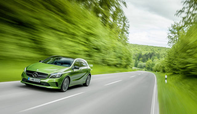 Mercedes-Benz A-Klasse (W 176) 2015Mercedes-Benz A-Class (W 176 Mercedes-Benz A220d 4MATIC|メルセデス・ベンツ A220d 4マチック