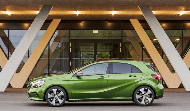 Mercedes-Benz A-Klasse (W 176) 2015Mercedes-Benz A-Class (W 176 Mercedes-Benz A220d 4MATIC|メルセデス・ベンツ A220d 4マチック