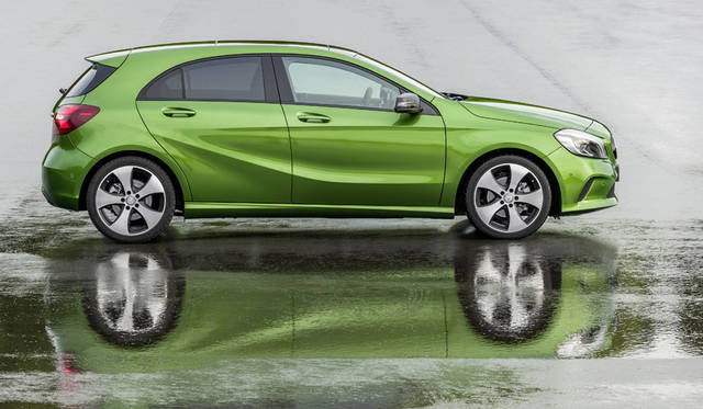 Mercedes-Benz A-Klasse (W 176) 2015Mercedes-Benz A-Class (W 176 Mercedes-Benz A220d 4MATIC|メルセデス・ベンツ A220d 4マチック