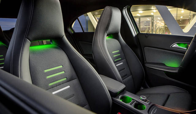 Mercedes-Benz A-Klasse (W 176) 2015Mercedes-Benz A-Class (W 176 Mercedes-Benz A220d 4MATIC|メルセデス・ベンツ A220d 4マチック