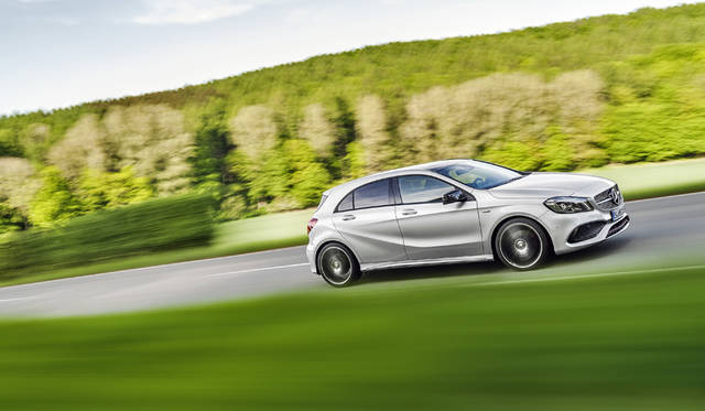 Mercedes-Benz A-Klasse (W 176) 2015Mercedes-Benz A-Class (W 176 Mercedes-Benz A250 SpoMercedes-Benz A250 Sport|メルセデス・ベンツ A250 スポーツrt