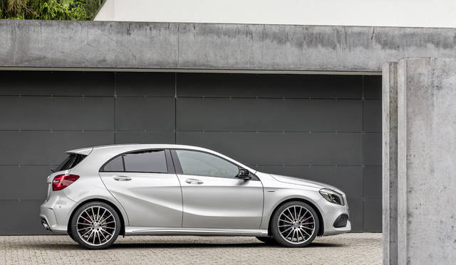 Mercedes-Benz A-Klasse (W 176) 2015Mercedes-Benz A-Class (W 176 Mercedes-Benz A250 Sport|メルセデス・ベンツ A250 スポーツ