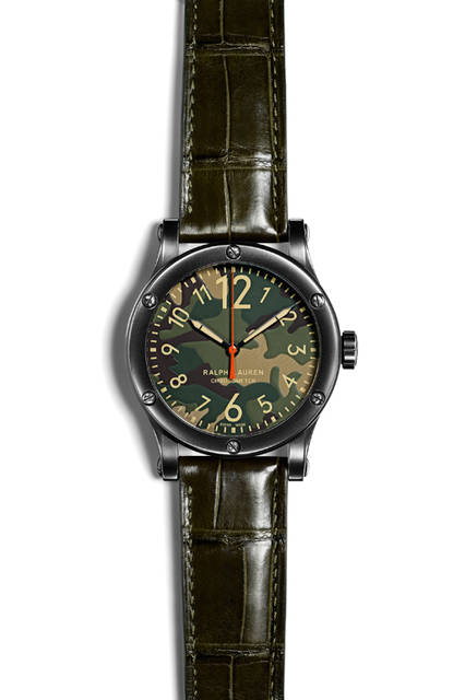 RL67 サファリ クロノメーター カモフラージュダイアル<br />ケース｜ヴィンテージ加工ブラック・ステンレススチール<br />直径｜45mm、39mm<br />厚さ｜11.2mm（45mmケース）、10.4mm（39mmケース）<br />ムーブメント｜自動巻き（Cal.RL300-1）<br />ストラップ｜アリゲーター<br />防水｜10気圧<br />価格｜39万9600円（45mmケース）、39万4200円（39mmケース）<br />