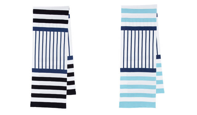 SCARF BY KAMAWANUの新作「「Lines Pale Blue/Navy（ライン ペイル ブルー/ネイビー）」。各5400円