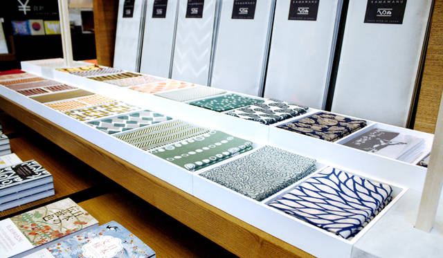 代官山 蔦屋書店「BY KAMAWANU ポップアップストア」（2014年の開催時の様子）