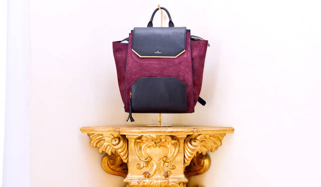 シューズブランドの「LOUIS LEEMAN（ルイ・リーマン）」のプレゼンテーション。レザーグッズの新作も、あわせて展示された<br/>©Pitti Immagine