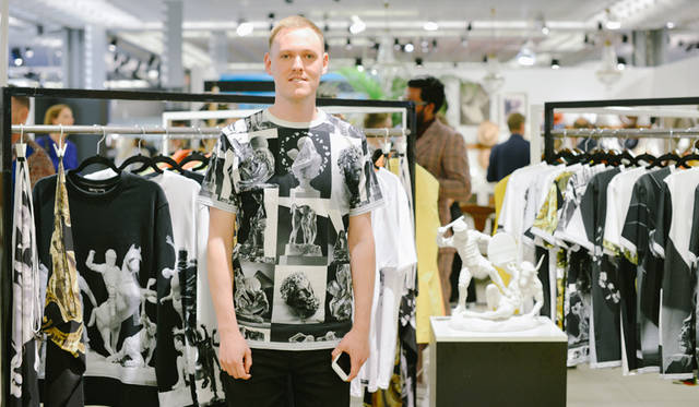 『L'Uomo Vogue』誌や『GQ Italia』が注目するブランドをピックアップする「The Latest Fashion Buzz」ブースより。スマートフォンやタブレットなどのアプリケーションを用いたアイデアなど、ユニークな手法のデザインが見受けられた<br/>©Pitti Immagine